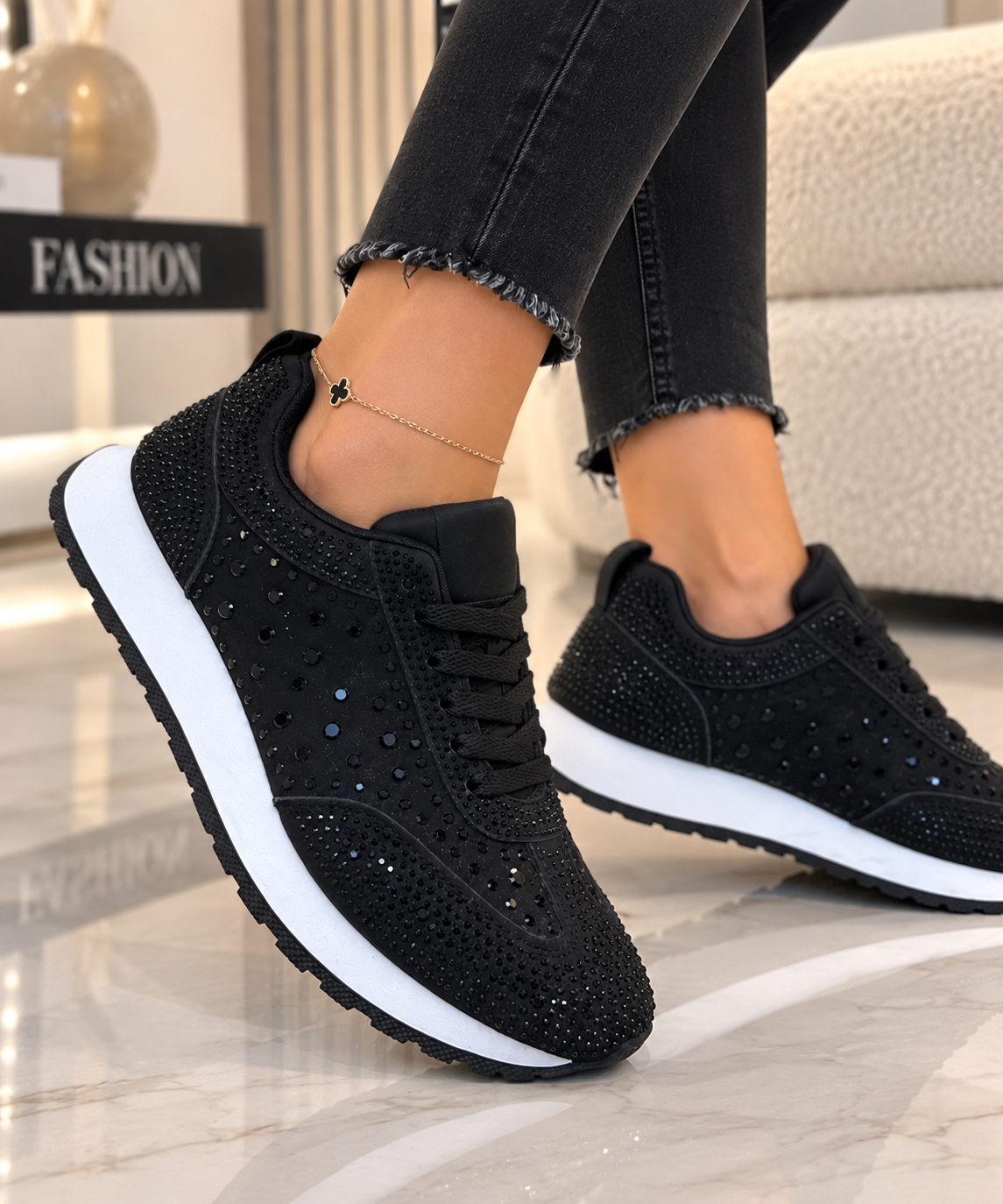 Pantofi Dama Sport din Piele Ecologica Negrii Cod: BL662 (B1)