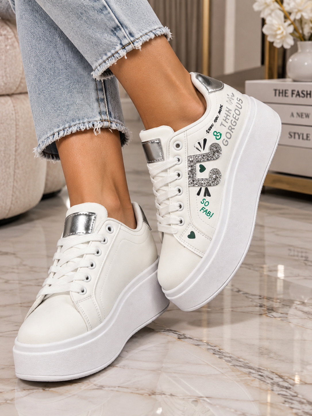 Pantofi Dama Sport din Piele Ecologica Albi Cod: LA833 (B6)