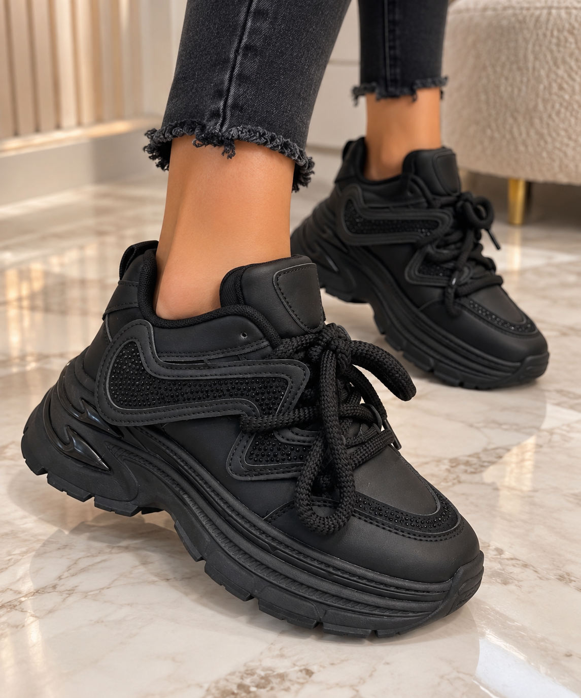 Pantofi Dama Sport din Piele Ecologica Negrii Cod: BL583 (A7)