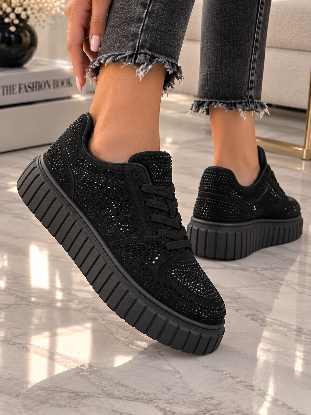 Pantofi Dama Sport din Piele Eco Intoarsa Negrii Cod: LA335 (A3)